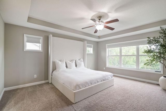 2820 White Pine Way, Stillwater, MN 55082