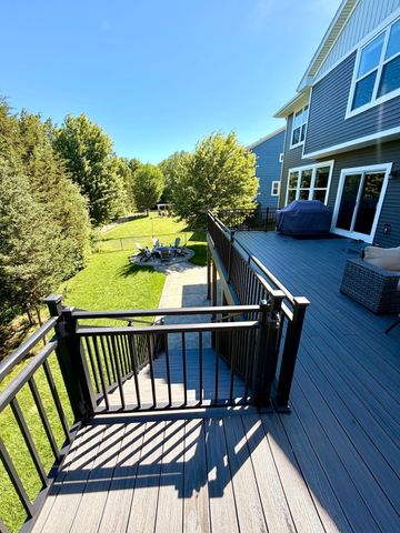2820 White Pine Way, Stillwater, MN 55082