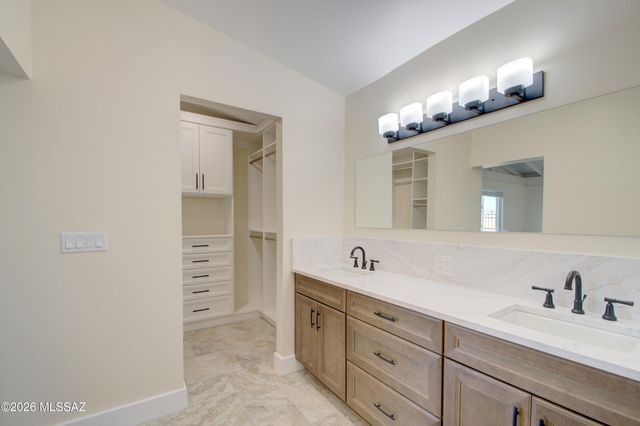 11525 E Tanque Verde Road, Tucson, AZ 85749