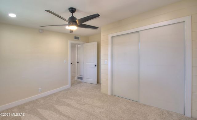 11525 E Tanque Verde Road, Tucson, AZ 85749