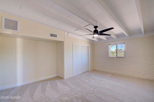 11525 E Tanque Verde Road, Tucson, AZ 85749
