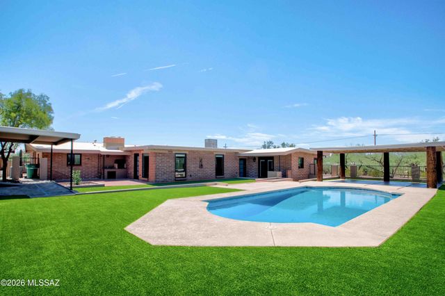 11525 E Tanque Verde Road, Tucson, AZ 85749