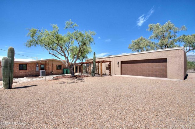 11525 E Tanque Verde Road, Tucson, AZ 85749