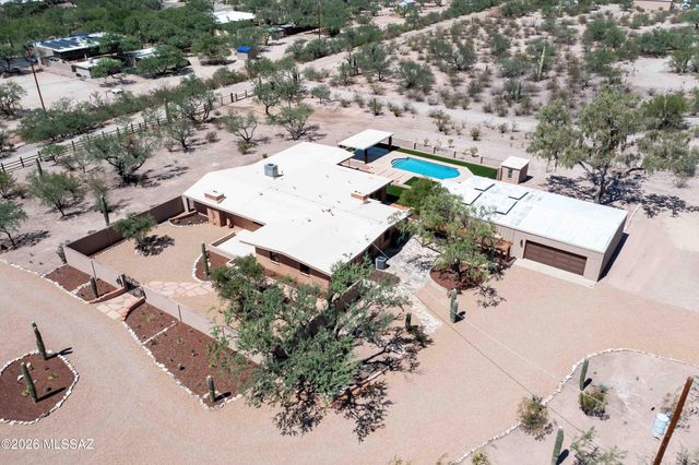 11525 E Tanque Verde Road, Tucson, AZ 85749