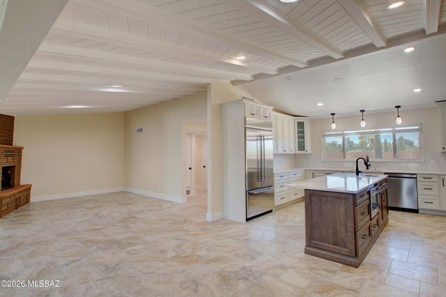 11525 E Tanque Verde Road, Tucson, AZ 85749