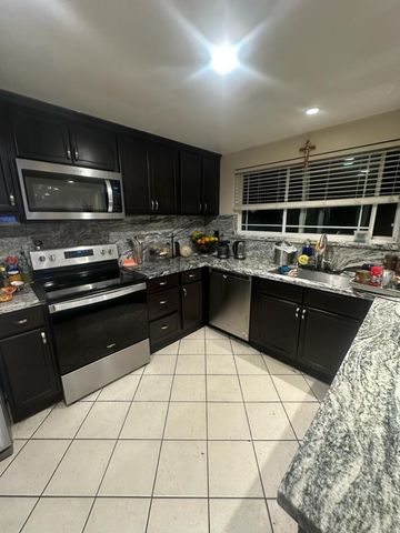 3261 Everdale Drive, San Jose, CA 95148