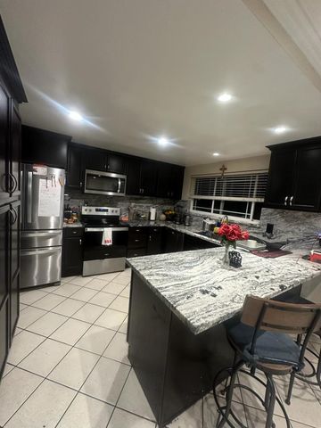 3261 Everdale Drive, San Jose, CA 95148