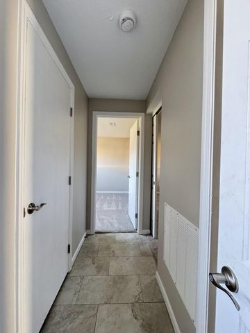 3658 Mitten Drive, Elsmere, KY 41018