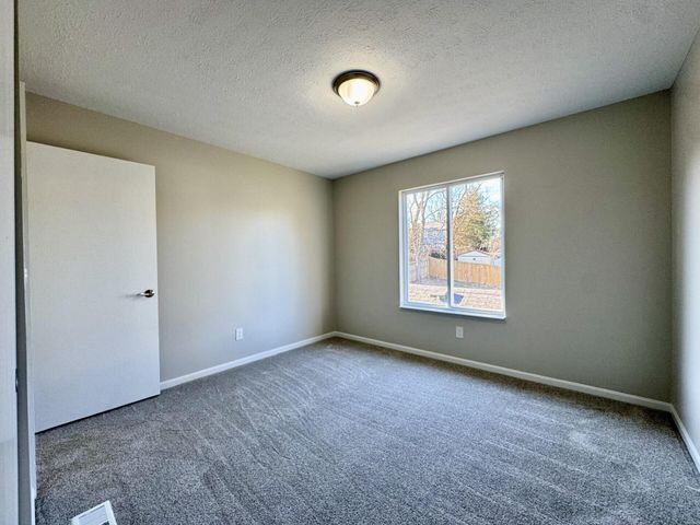 3658 Mitten Drive, Elsmere, KY 41018