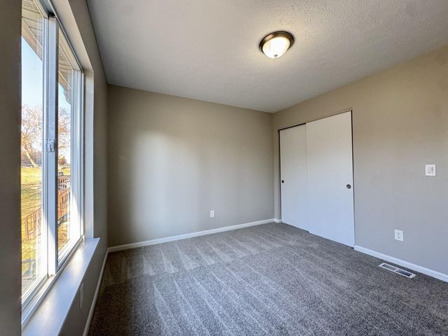 3658 Mitten Drive, Elsmere, KY 41018