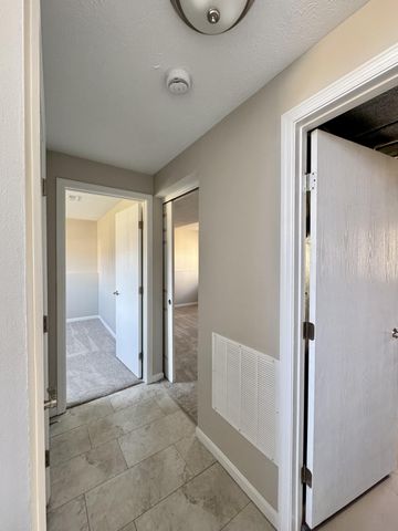 3658 Mitten Drive, Elsmere, KY 41018