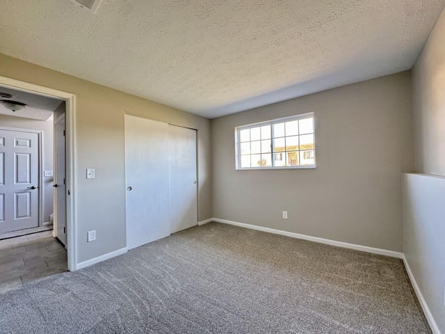 3658 Mitten Drive, Elsmere, KY 41018