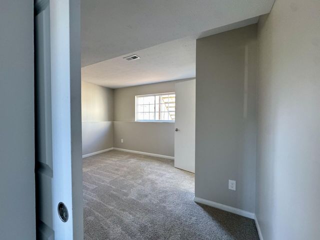 3658 Mitten Drive, Elsmere, KY 41018