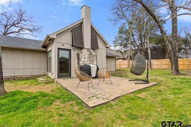 237 Hideaway Ln, Hideaway, TX 75771