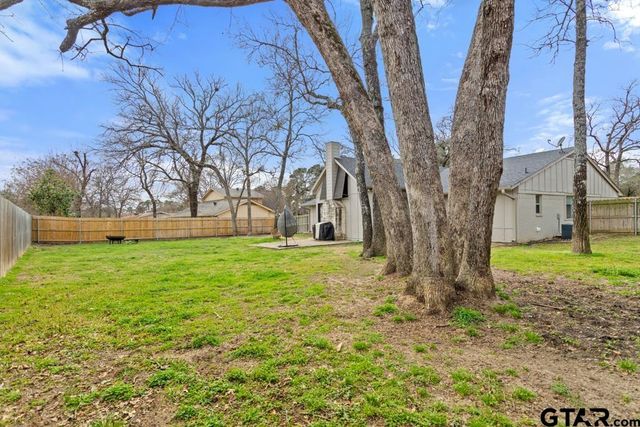 237 Hideaway Ln, Hideaway, TX 75771