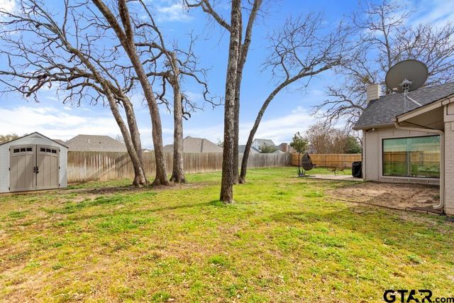 237 Hideaway Ln, Hideaway, TX 75771