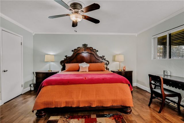 506 Greenway Dr, Corpus Christi, TX 78412
