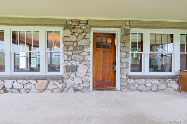 1 County Route 49, Slate Hill, NY 10973