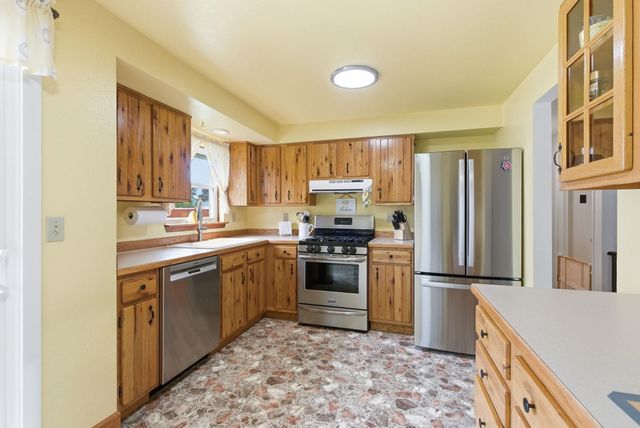 26821 E Eastland Ave, Newman Lake, WA 99025