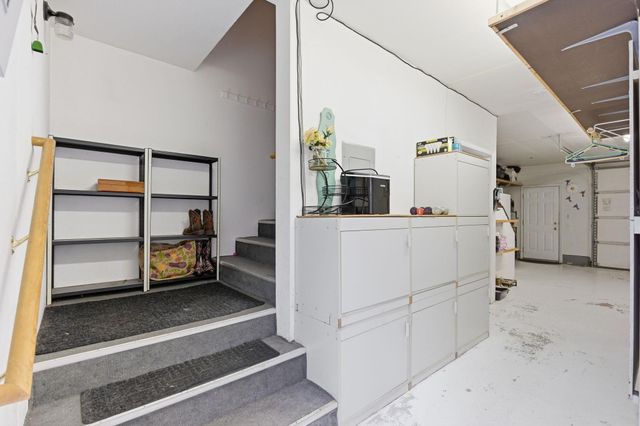 26821 E Eastland Ave, Newman Lake, WA 99025