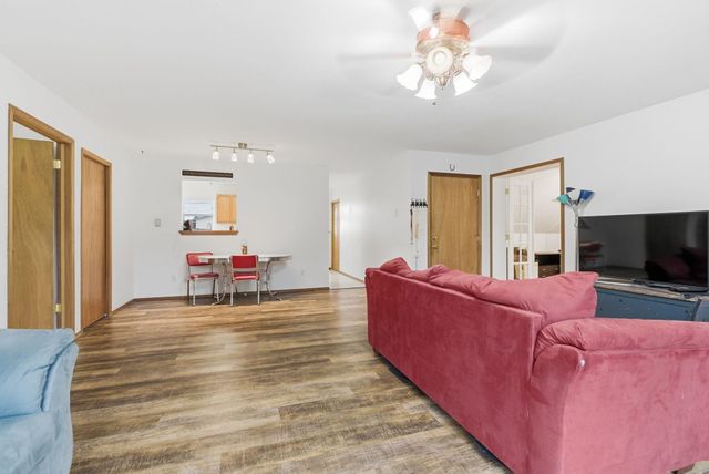 26821 E Eastland Ave, Newman Lake, WA 99025