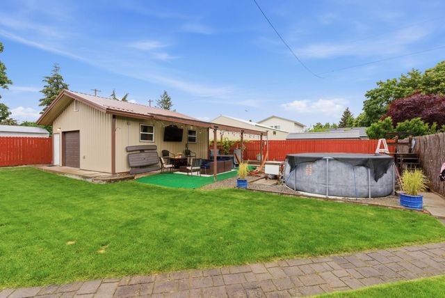 26821 E Eastland Ave, Newman Lake, WA 99025