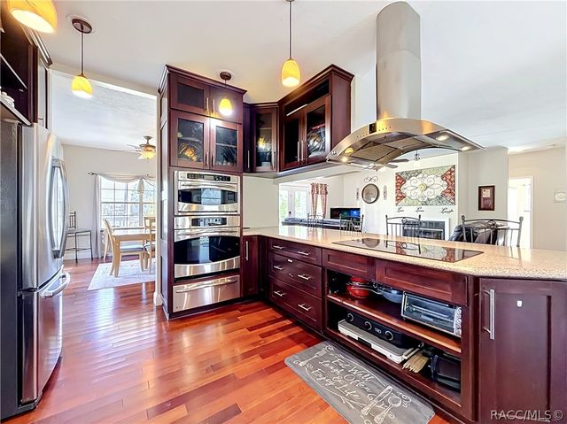 980 N Gardenview Terrace, Crystal River, FL 34429