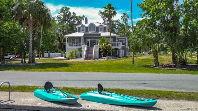 980 N Gardenview Terrace, Crystal River, FL 34429