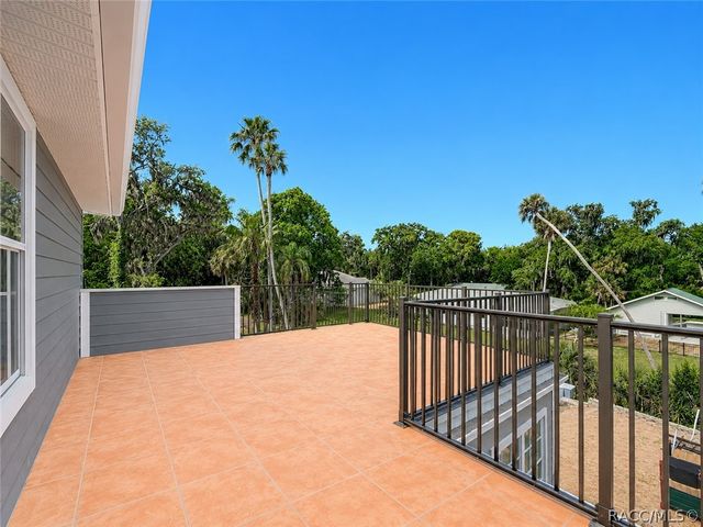 980 N Gardenview Terrace, Crystal River, FL 34429