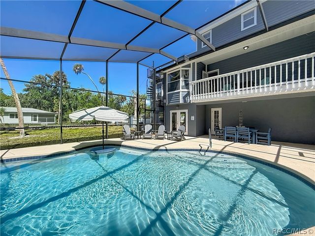 980 N Gardenview Terrace, Crystal River, FL 34429