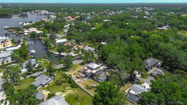 980 N Gardenview Terrace, Crystal River, FL 34429