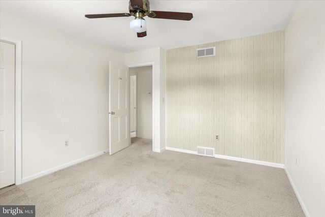 3803 BELLOWS DR, Camp Hill, PA 17011