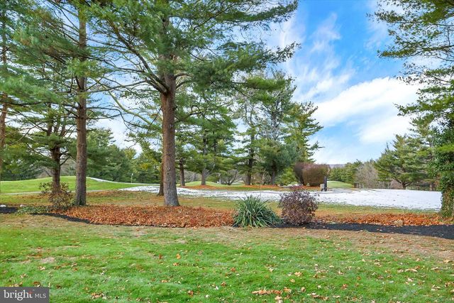 3803 BELLOWS DR, Camp Hill, PA 17011