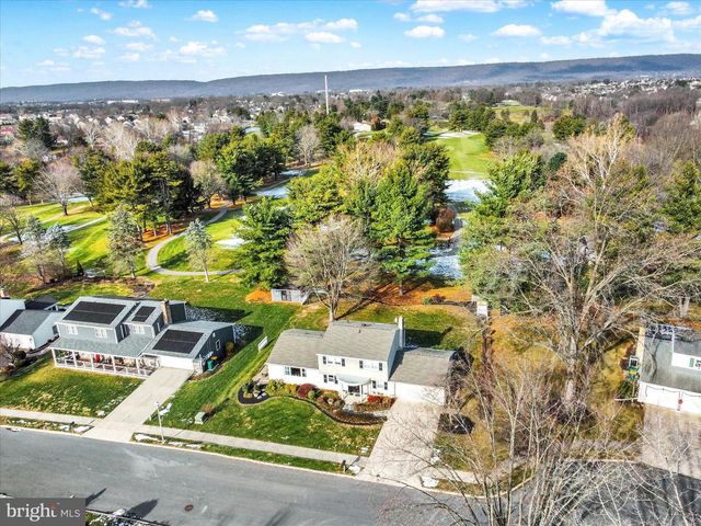 3803 BELLOWS DR, Camp Hill, PA 17011