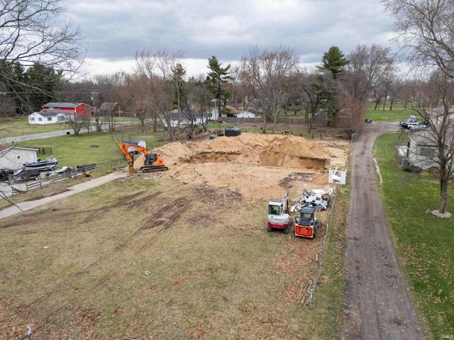 13733 Brick Road, Granger, IN 46530