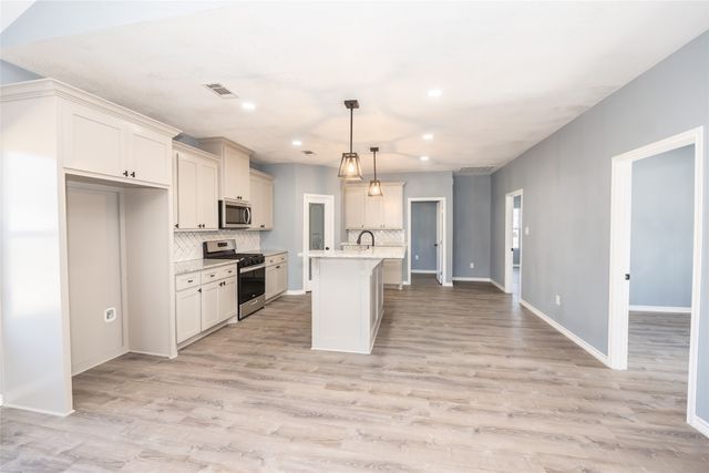 307 Bonham Street, Nocona, TX 76255