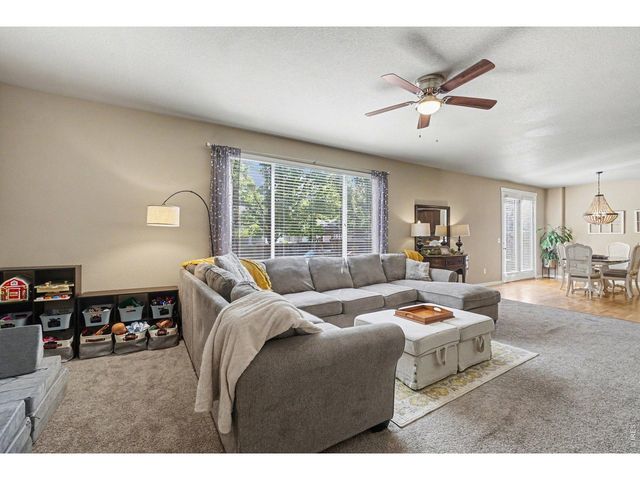 2322 73rd Ave Ct, Greeley, CO 80634