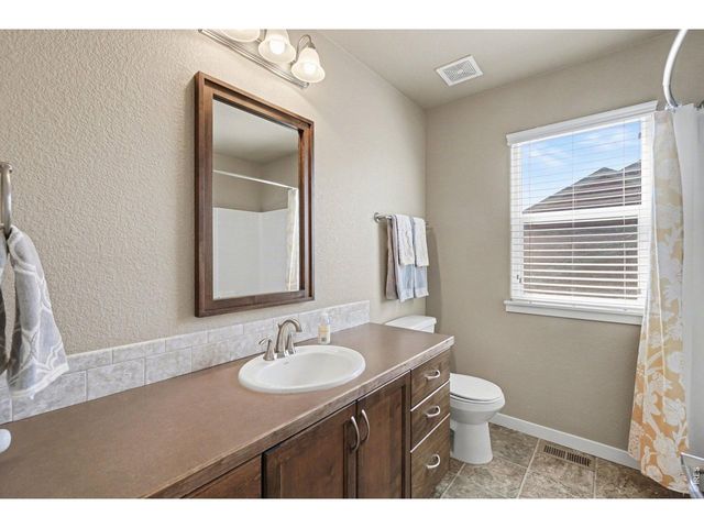 2322 73rd Ave Ct, Greeley, CO 80634