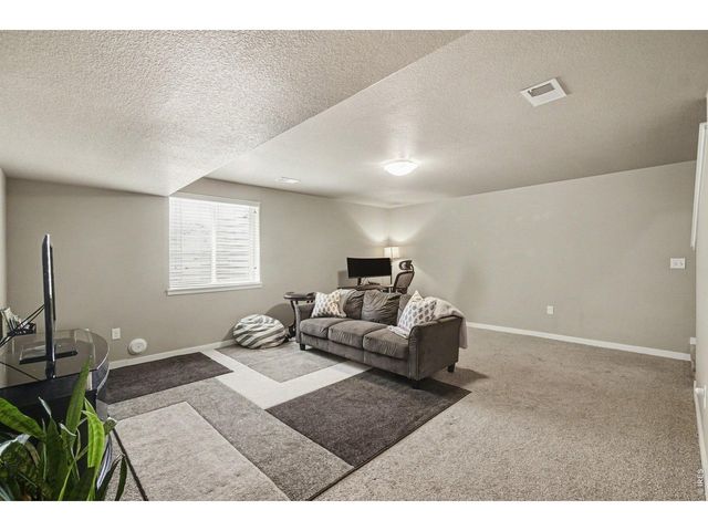 2322 73rd Ave Ct, Greeley, CO 80634