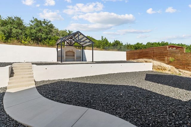 207 Southway Dr, Kerrville, TX 78028