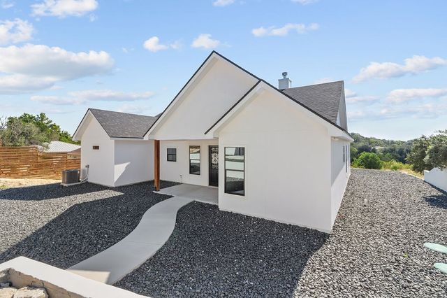 207 Southway Dr, Kerrville, TX 78028