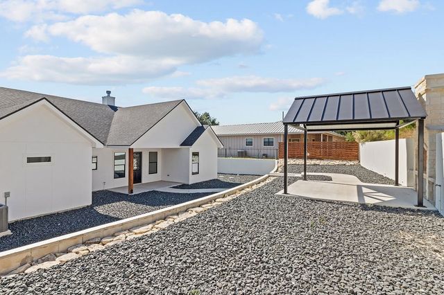 207 Southway Dr, Kerrville, TX 78028