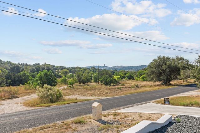 207 Southway Dr, Kerrville, TX 78028