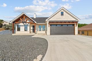 207 Southway Dr, Kerrville, TX 78028