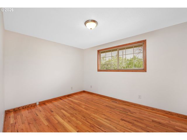 111 Ne 194TH Ave, Portland, OR 97230