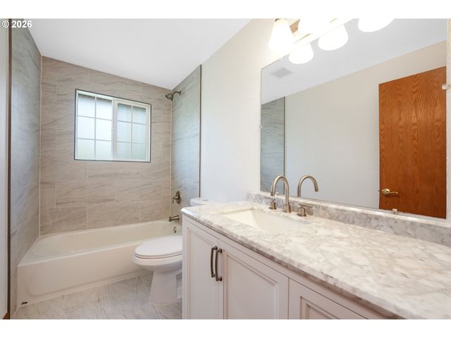 111 Ne 194TH Ave, Portland, OR 97230