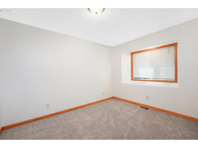 111 Ne 194TH Ave, Portland, OR 97230