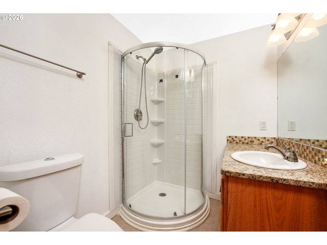 111 Ne 194TH Ave, Portland, OR 97230