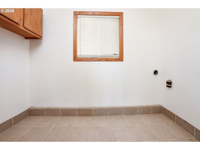 111 Ne 194TH Ave, Portland, OR 97230