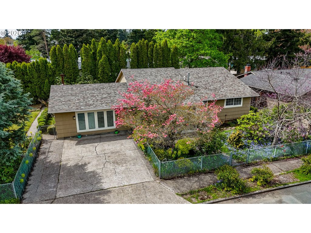 111 Ne 194TH Ave, Portland, OR 97230